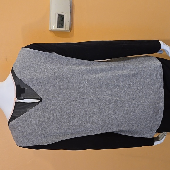 Women's Cream and Black Lace Yoke Long Sleeve Top - Picture 3 of 4